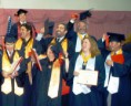 /album/fotogaleria-nuestros-directivos-y-la-facultad1/lanzando-los-birretes-dsc-0300-jpg/